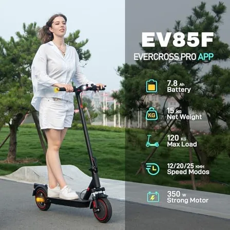 Detalle del amortiguador trasero del EVERCROSS EV85F y la rueda neumática de 8,5 pulgadas